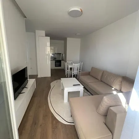 Albaaura Apartment *